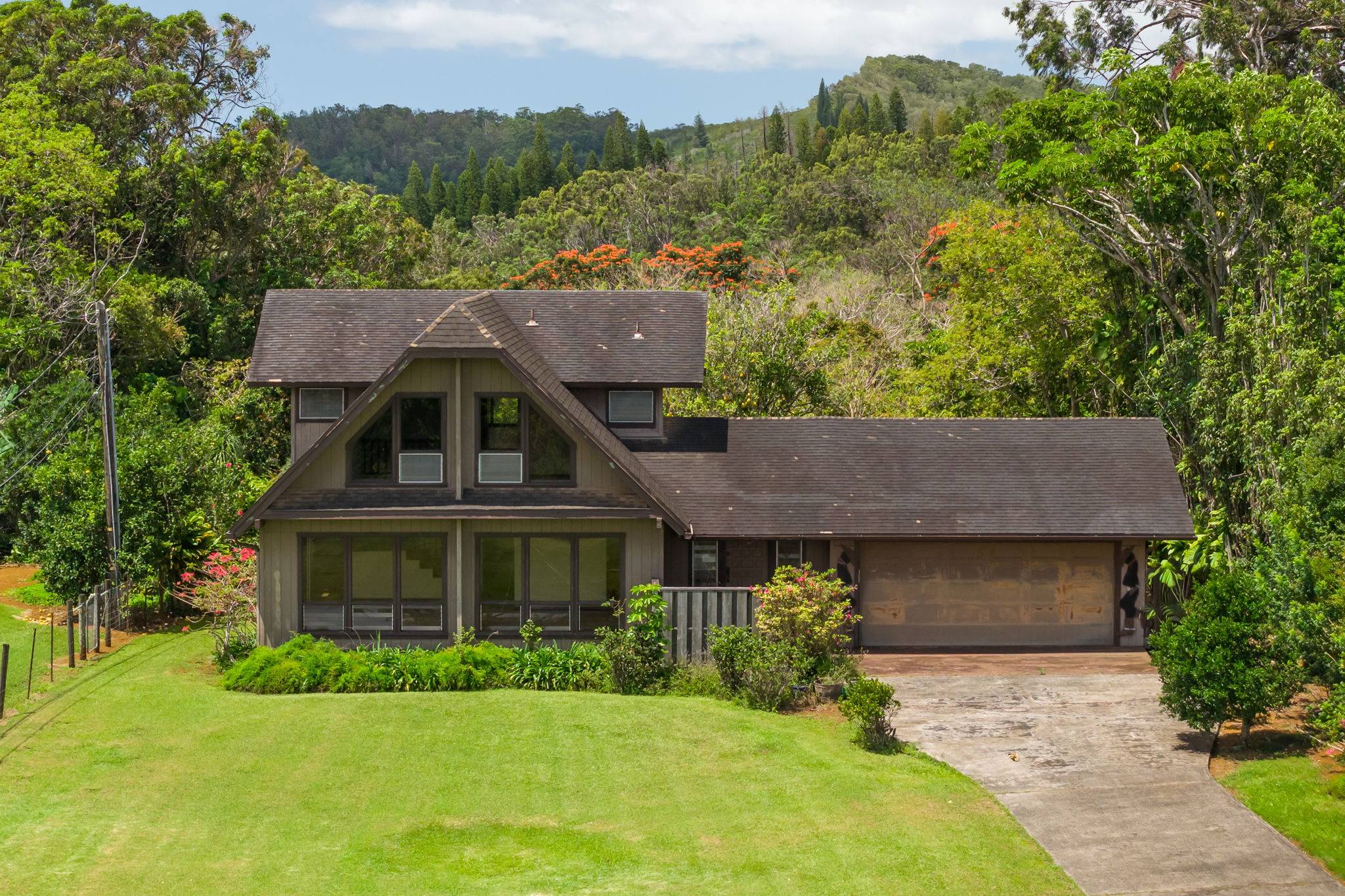 5201 PUUWAI RD, Kalaheo, HI 96741