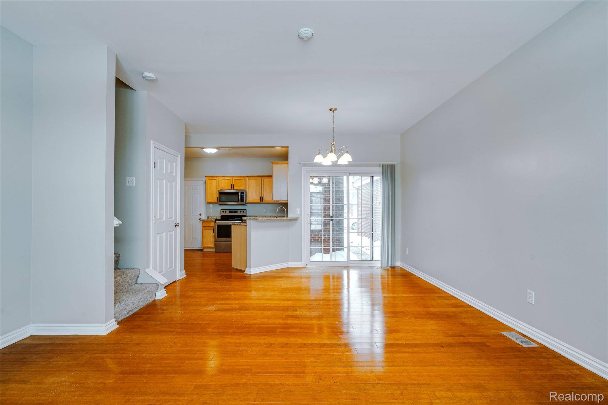 1584 Commodore CIR, Canton Charter Township, MI 48187