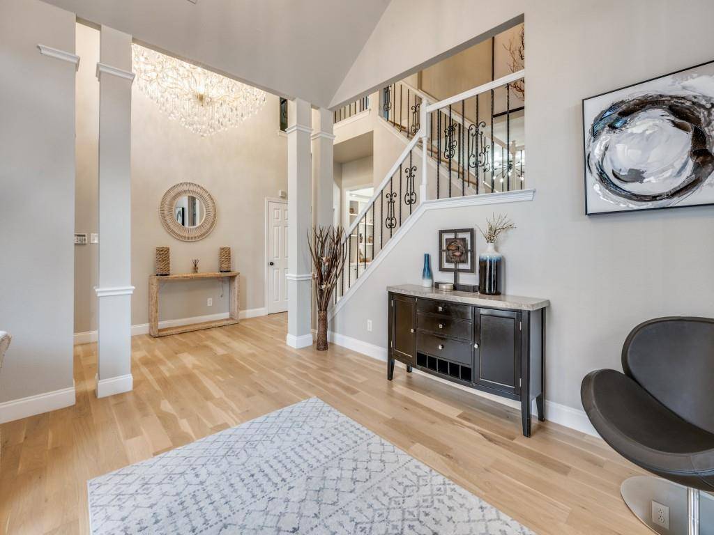 3001 Forestwood Drive, Arlington, TX 76006