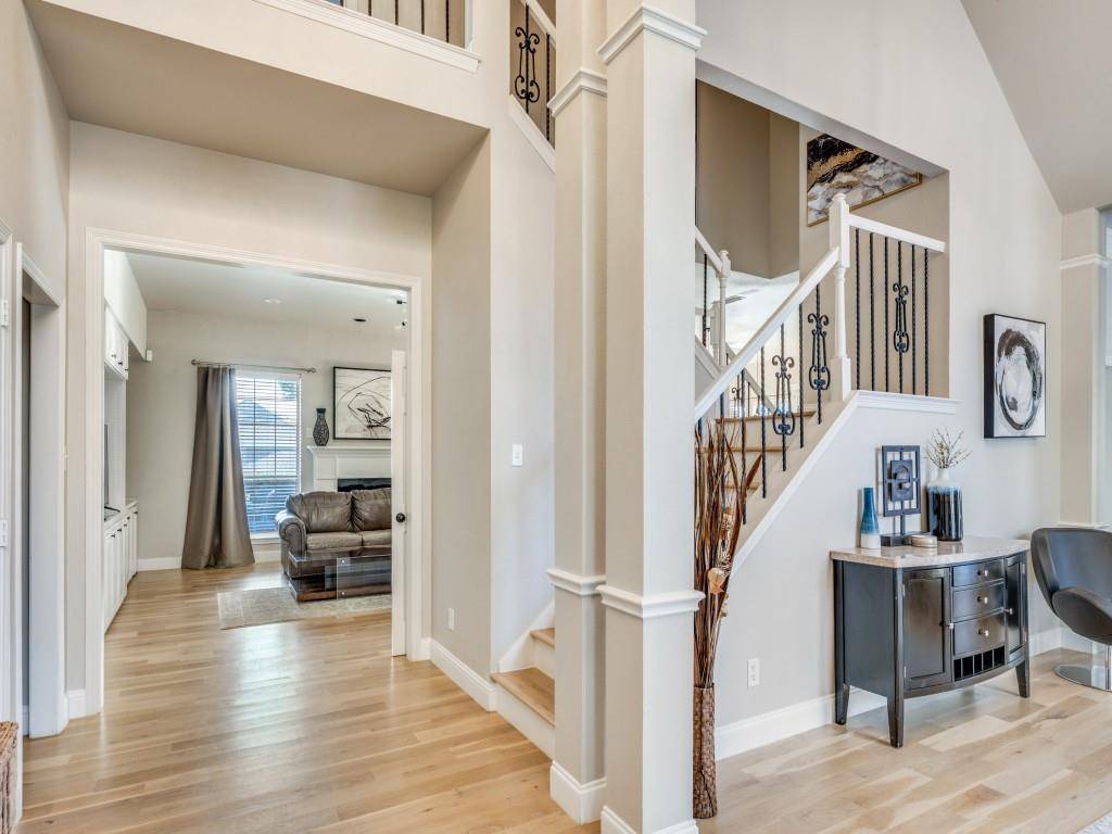 3001 Forestwood Drive, Arlington, TX 76006