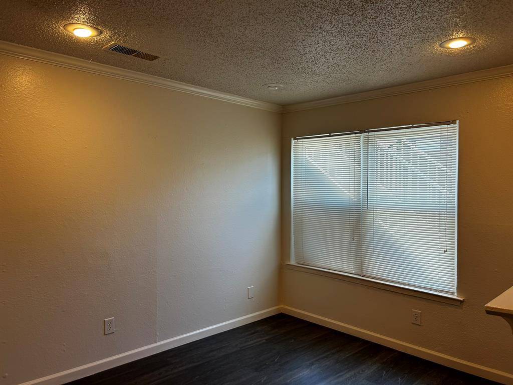 2200 E Trinity Mills Road #301, Carrollton, TX 75006