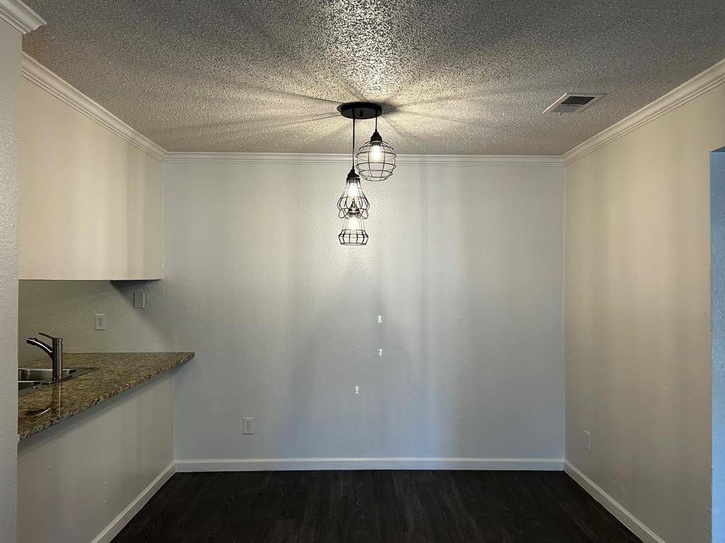 2200 E Trinity Mills Road #301, Carrollton, TX 75006