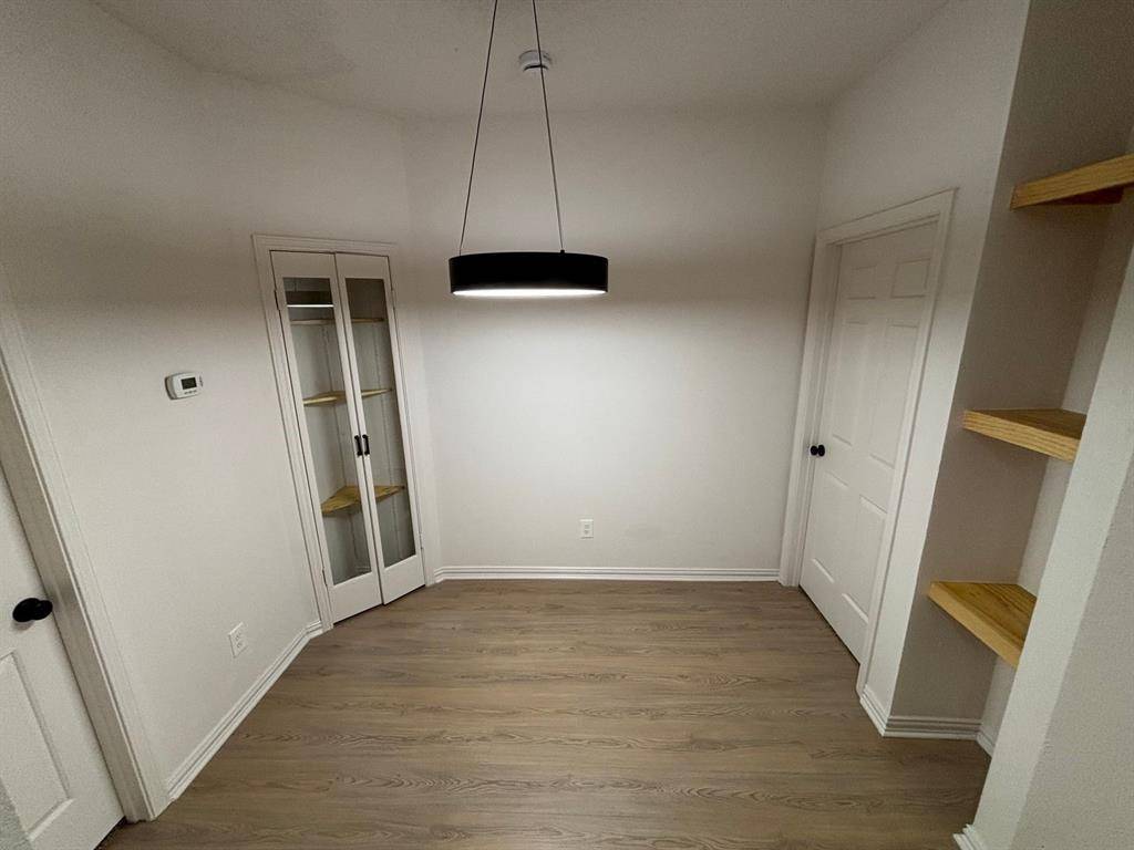 4800 W Lovers Lane #212, Dallas, TX 75209