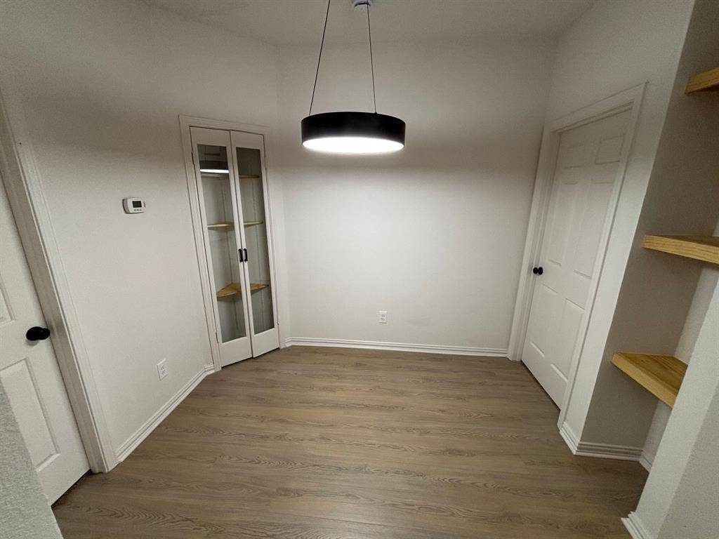 4800 W Lovers Lane #212, Dallas, TX 75209