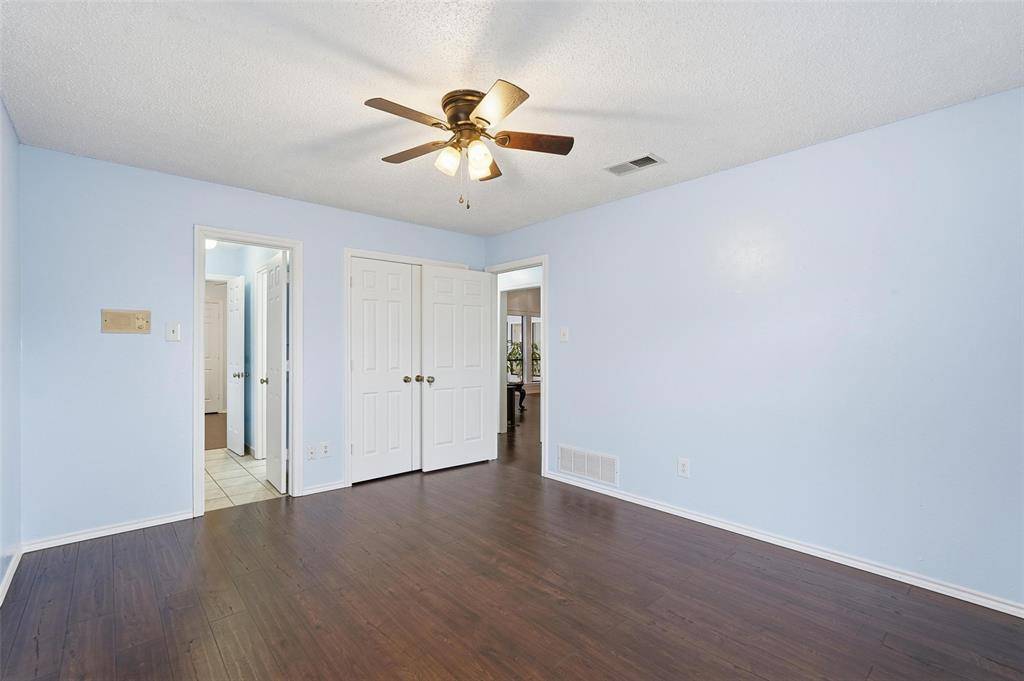 1117 E Spring Valley Road, Richardson, TX 75081