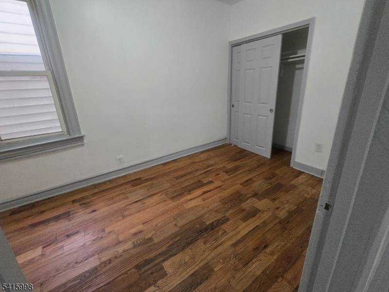 102 South St, Newark City, NJ 07114