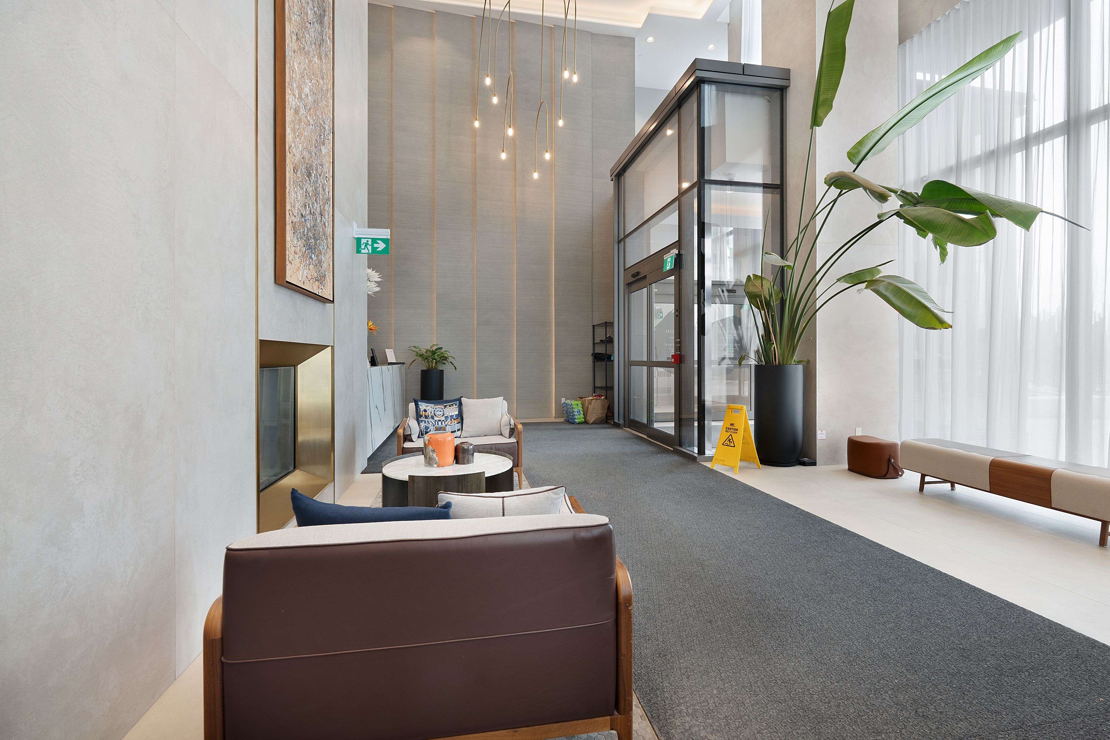 1000 Portage Pkwy #310, Vaughan, ON L4K 0L1