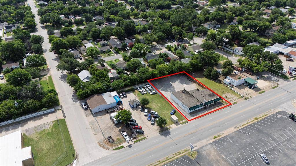 3717 Mccart Avenue, Fort Worth, TX 76110