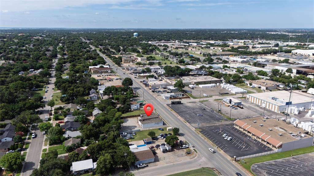 3717 Mccart Avenue, Fort Worth, TX 76110