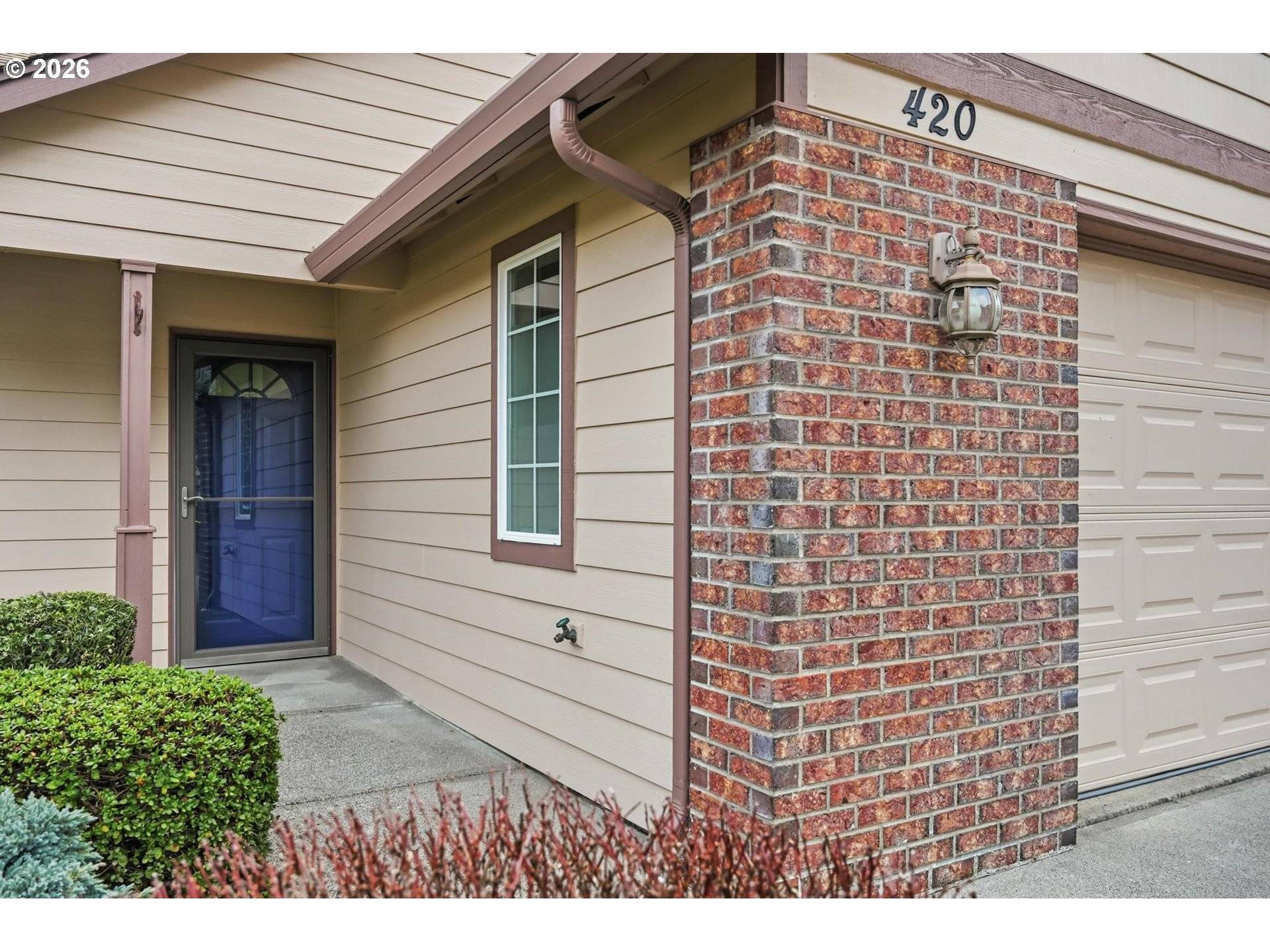 420 WALNUT WAY, Silverton, OR 97381