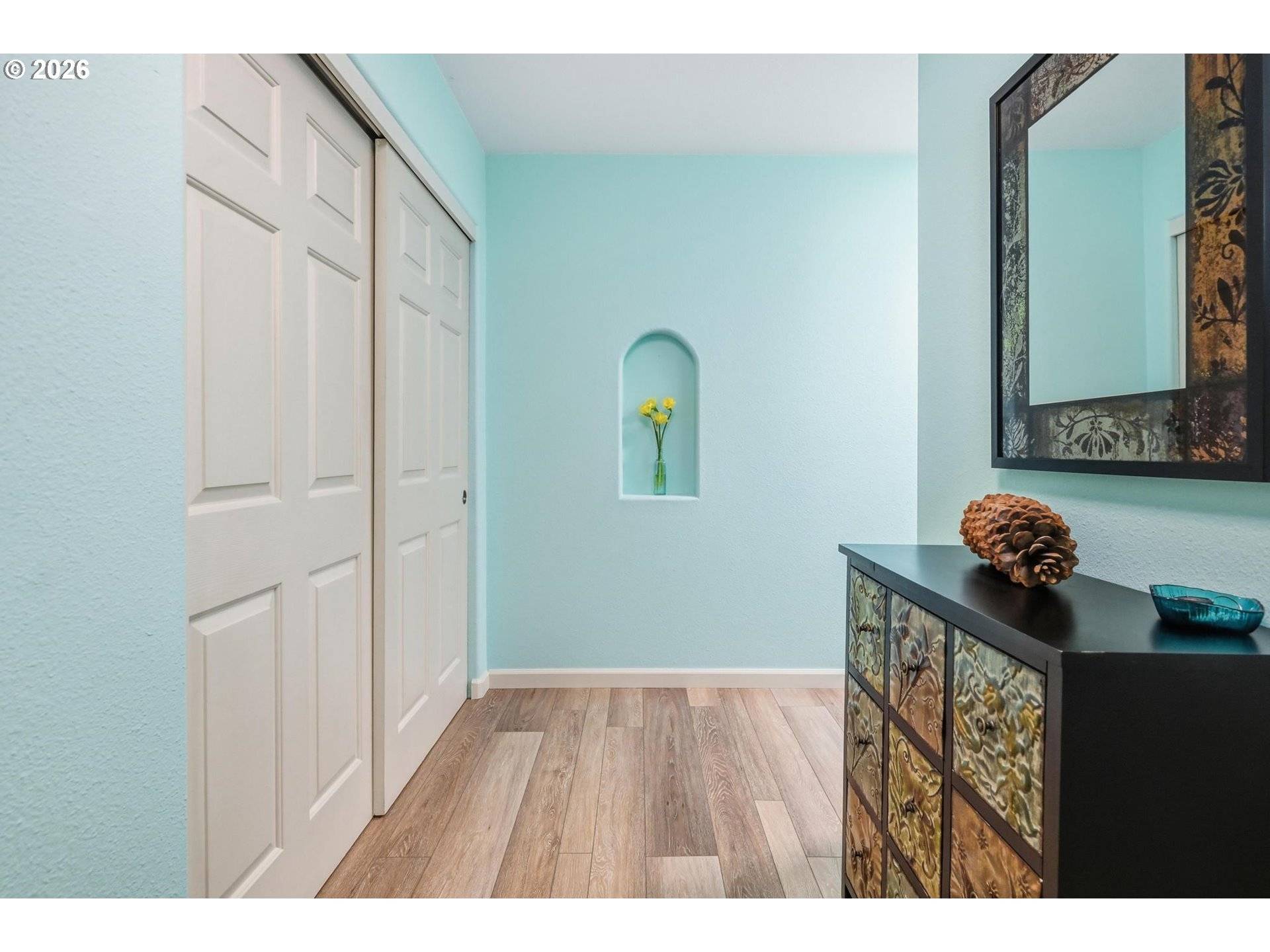 420 WALNUT WAY, Silverton, OR 97381