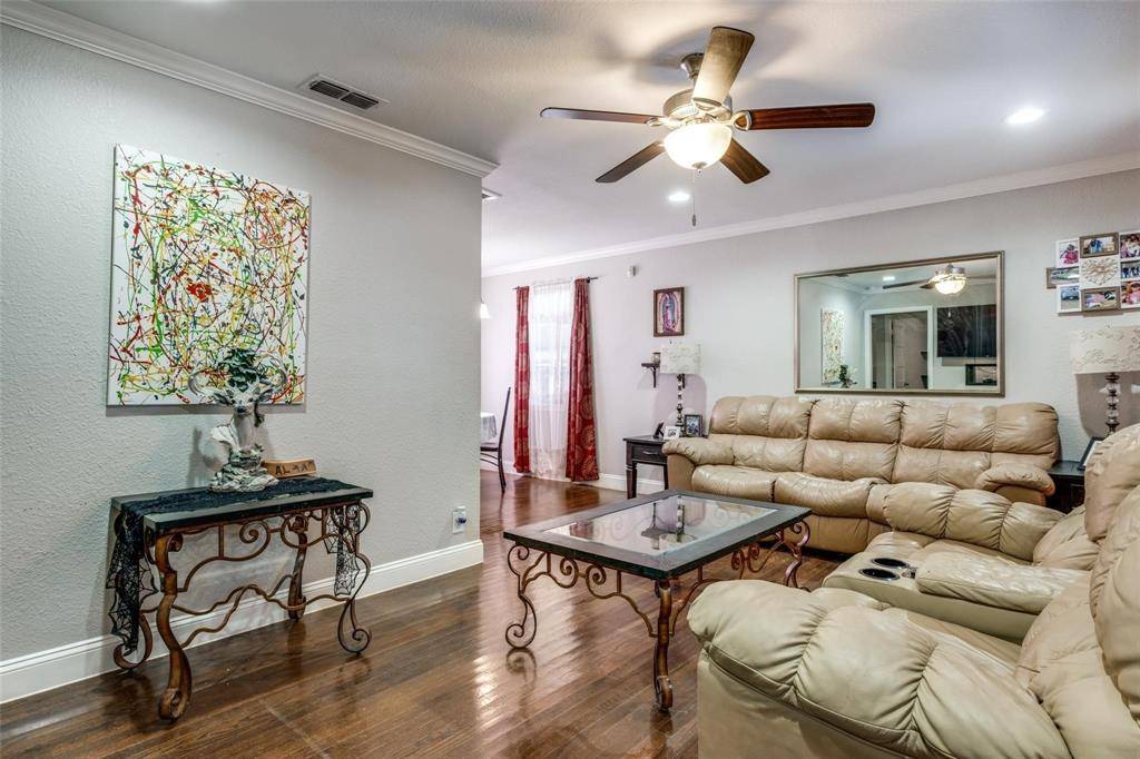 1914 Glenfield Avenue, Dallas, TX 75224