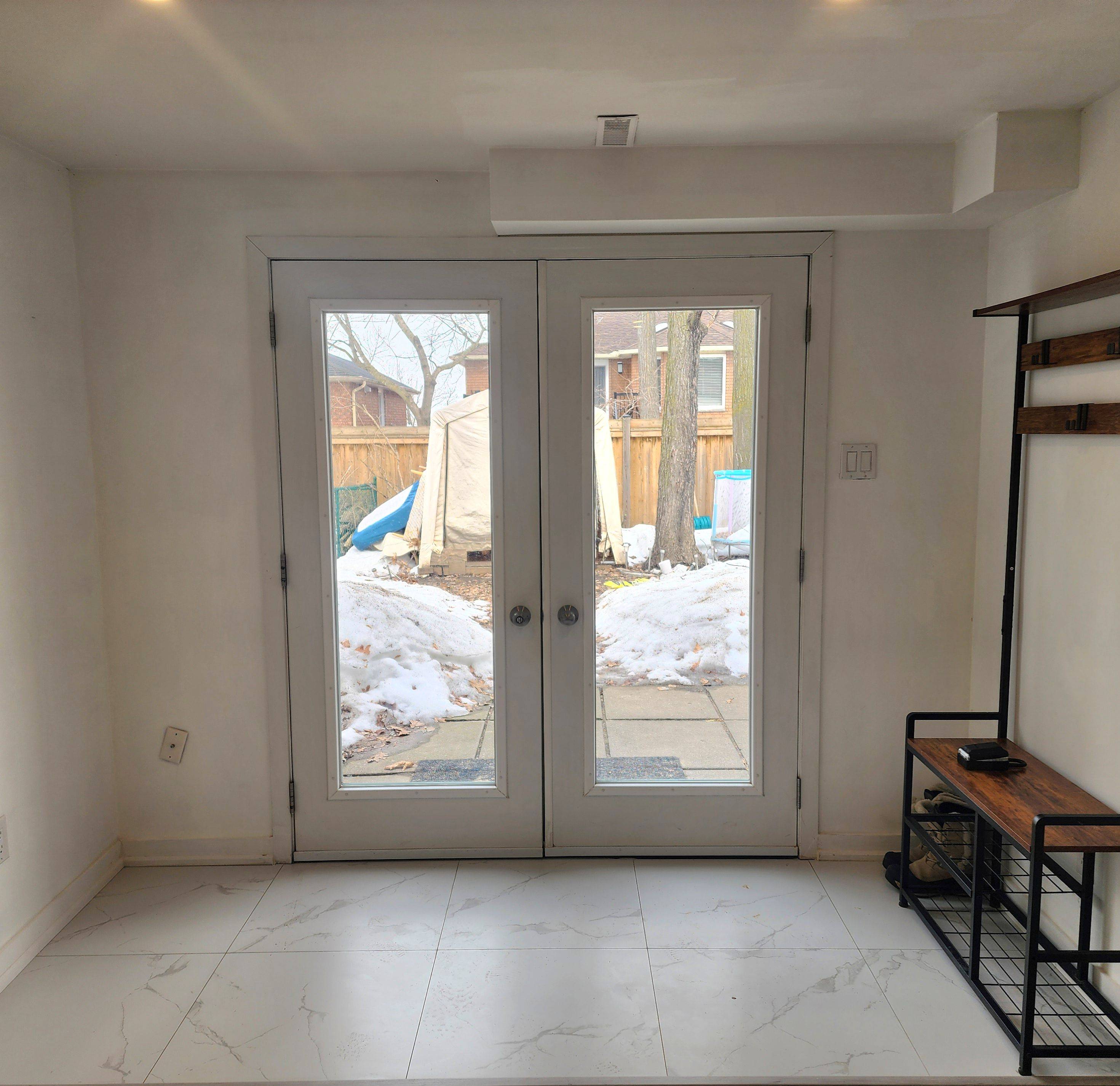 38 Ferguson DR #B, Barrie, ON L4N 7B4