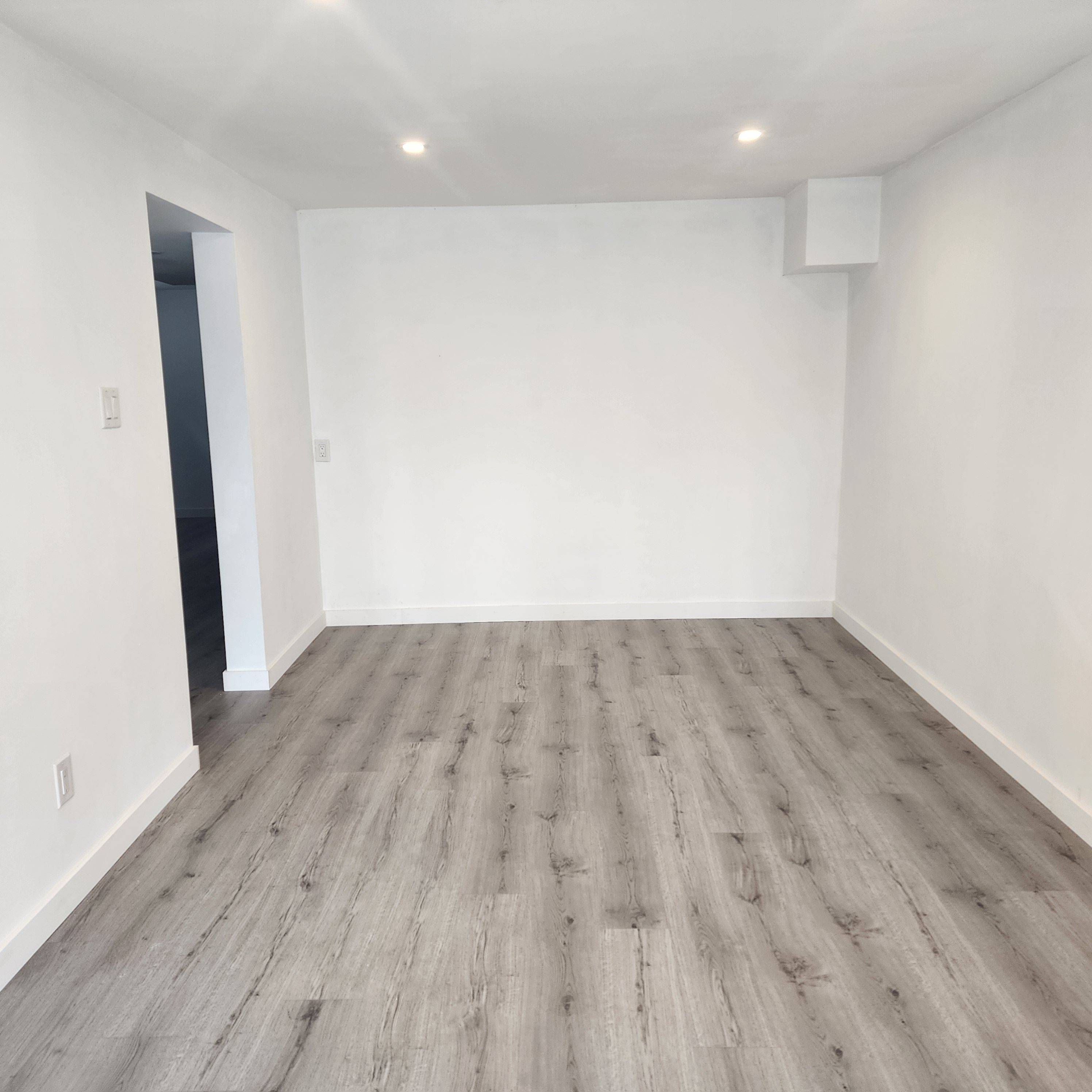 38 Ferguson DR #B, Barrie, ON L4N 7B4