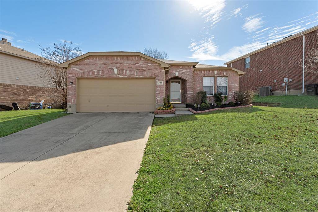 2528 Big Spring Drive, Fort Worth, TX 76120