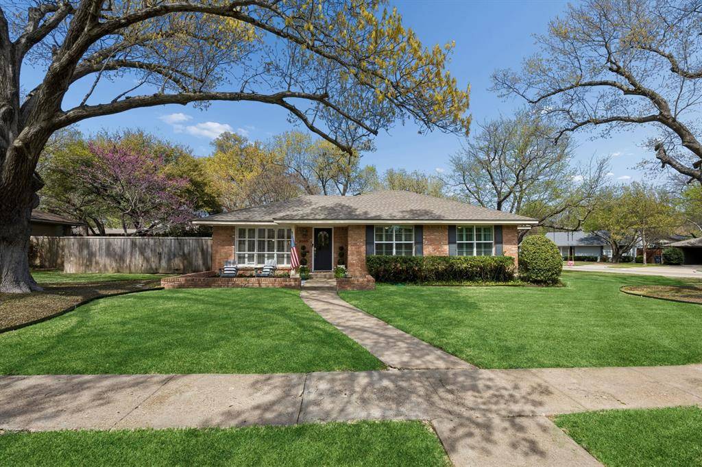 6565 Danbury Lane, Dallas, TX 75214