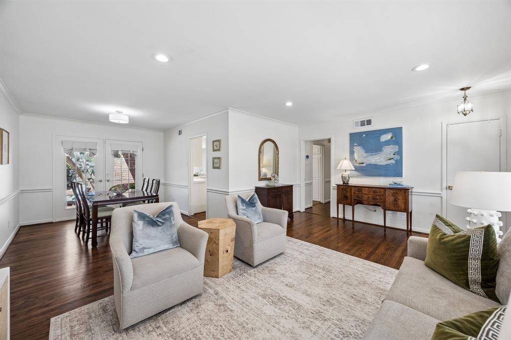 6565 Danbury Lane, Dallas, TX 75214