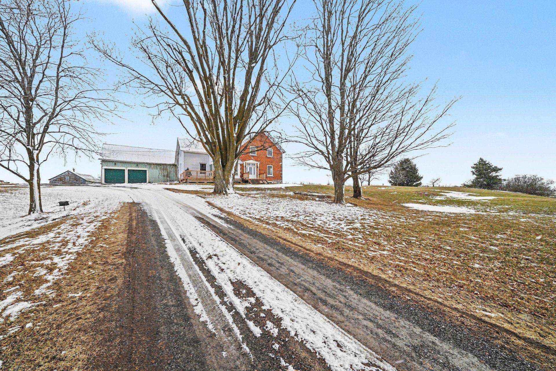 2327 31 HWY, North Dundas, ON K0C 2K0