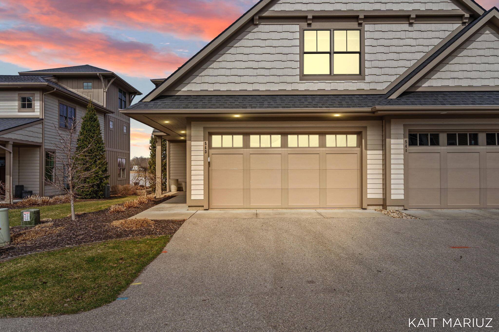 543 Macatawa AVE, Holland City, MI 49423