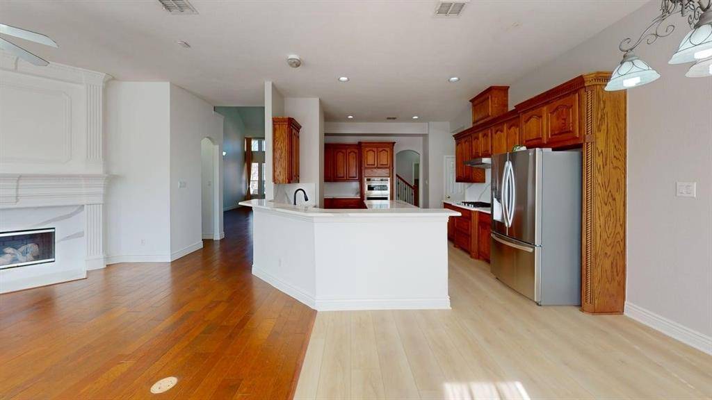 1020 Thorncliff Trail, Irving, TX 75063