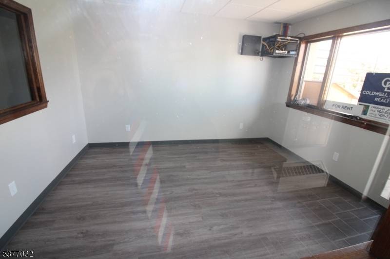 91 Brunswick Ave, Bloomsbury Boro, NJ 08804