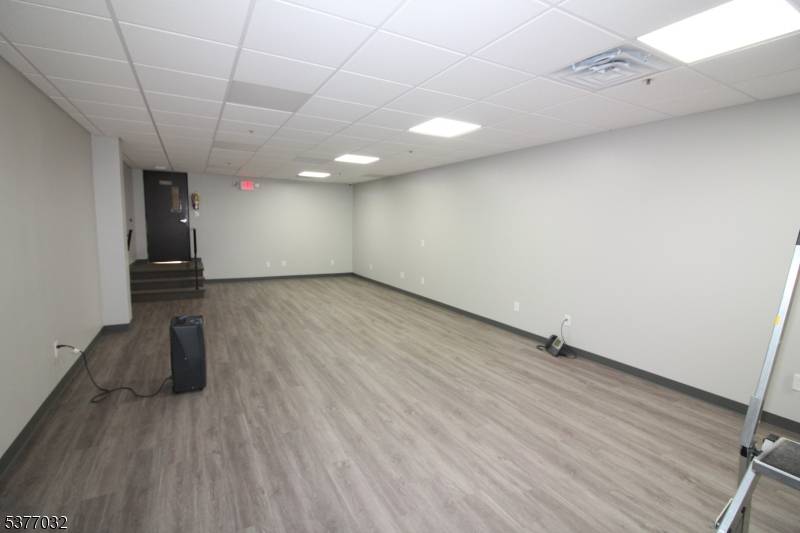 91 Brunswick Ave, Bloomsbury Boro, NJ 08804