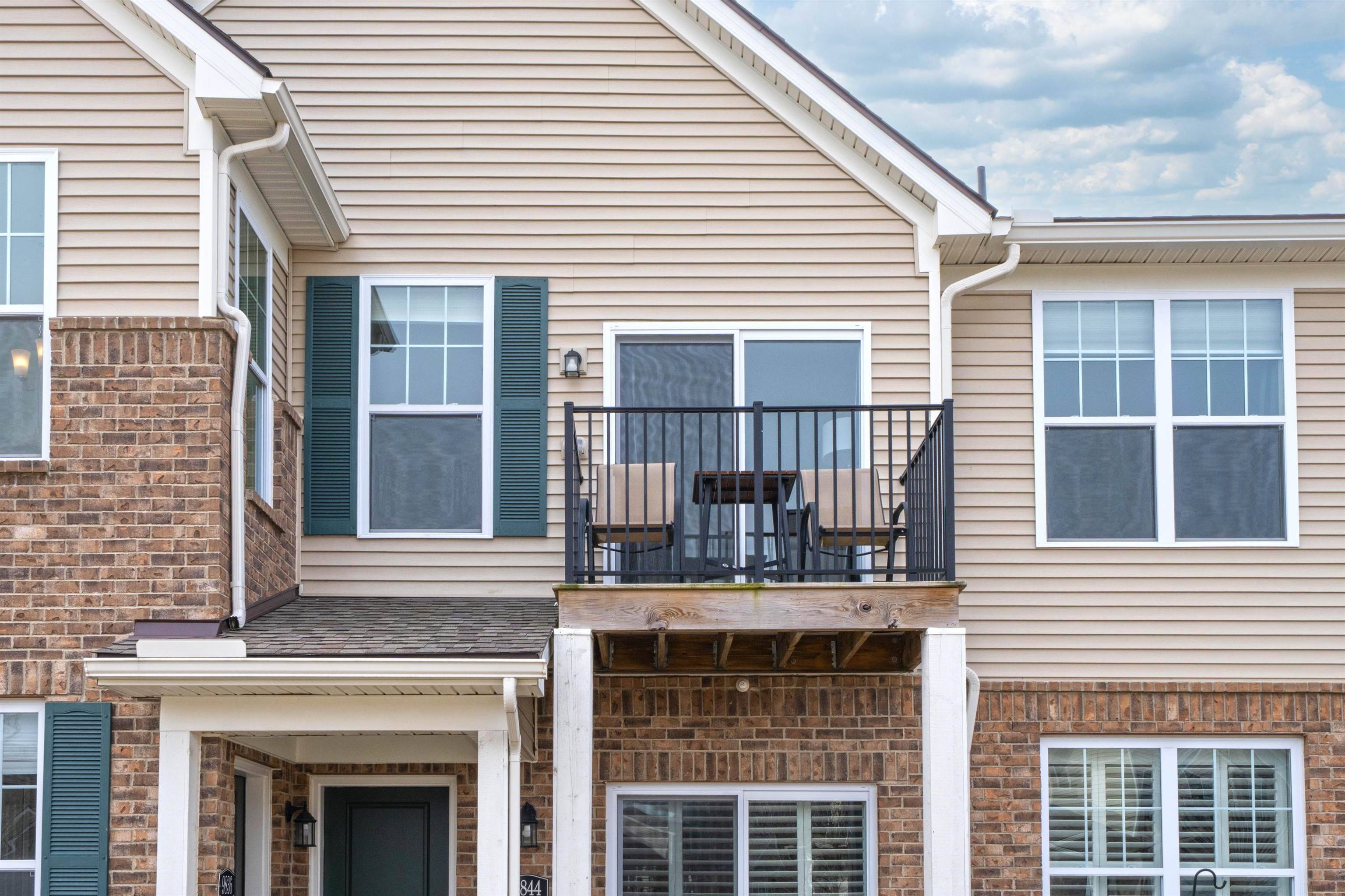 9836 Ridge Run ST, Hartland Twp, MI 48855