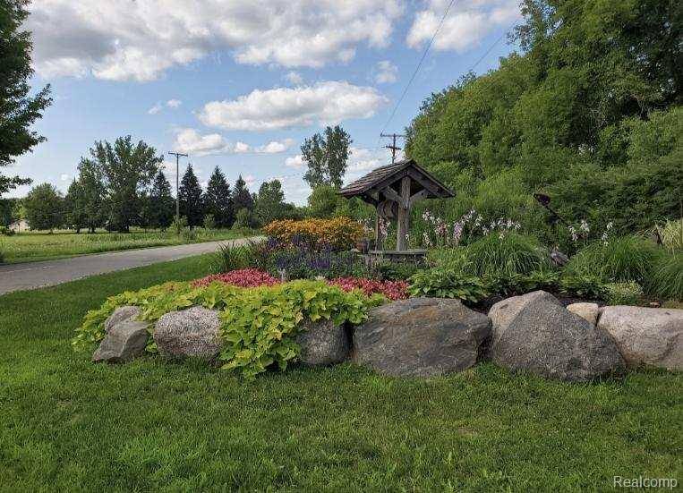 1915 S Lake George RD, Attica Township, MI 48412