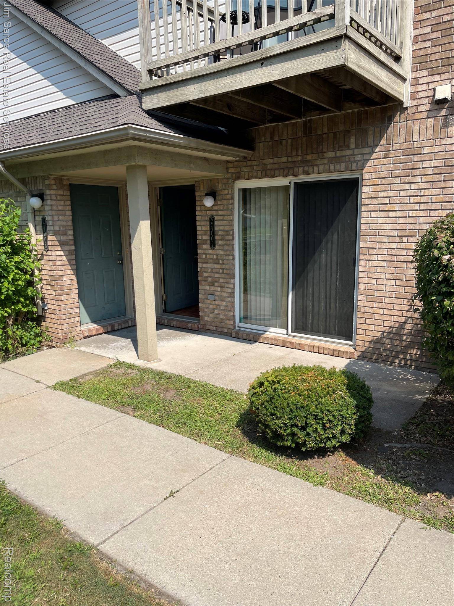 24002 Wedgewood CIR, Warren, MI 48091