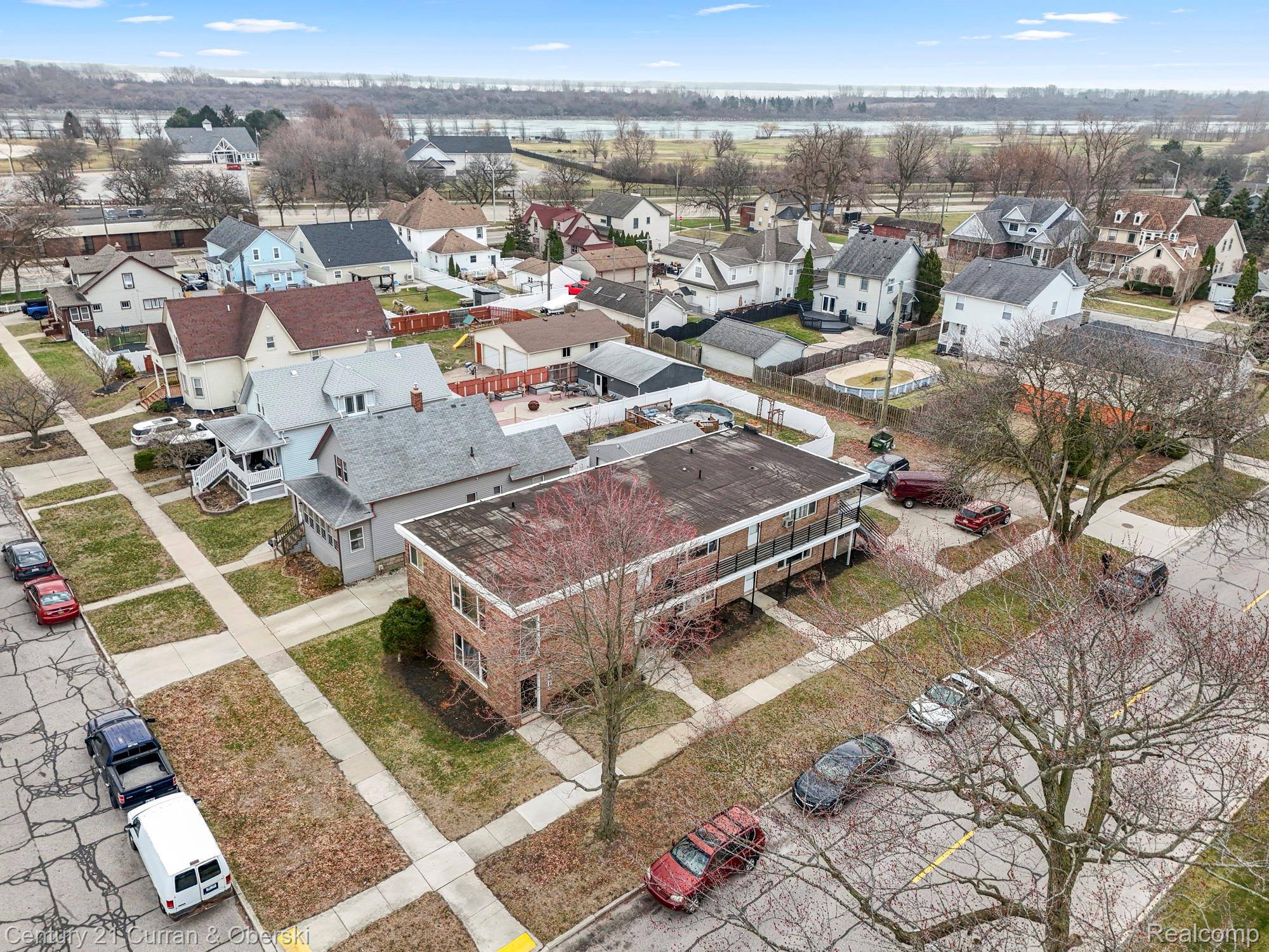 3615 4th ST, Wyandotte, MI 48192