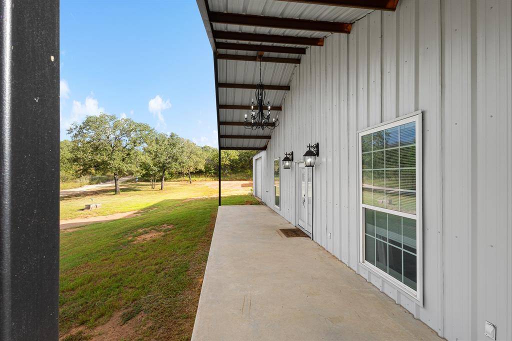 335 Ponderosa Street, Bowie, TX 76230