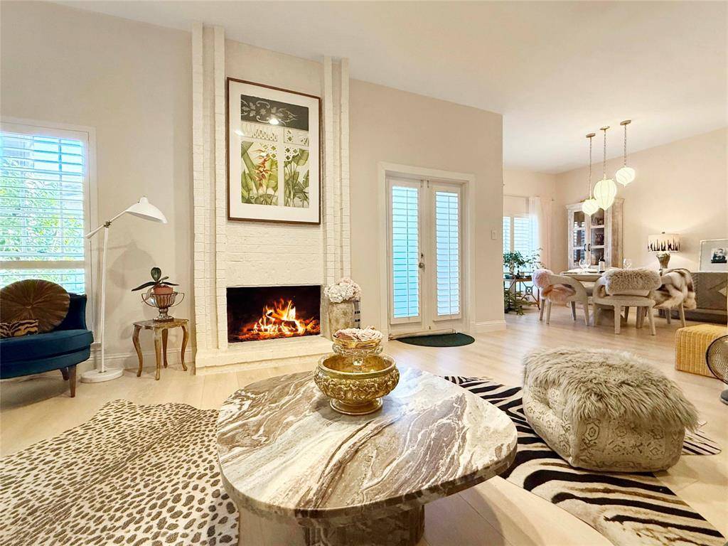 10433 High Hollows Drive #117, Dallas, TX 75230