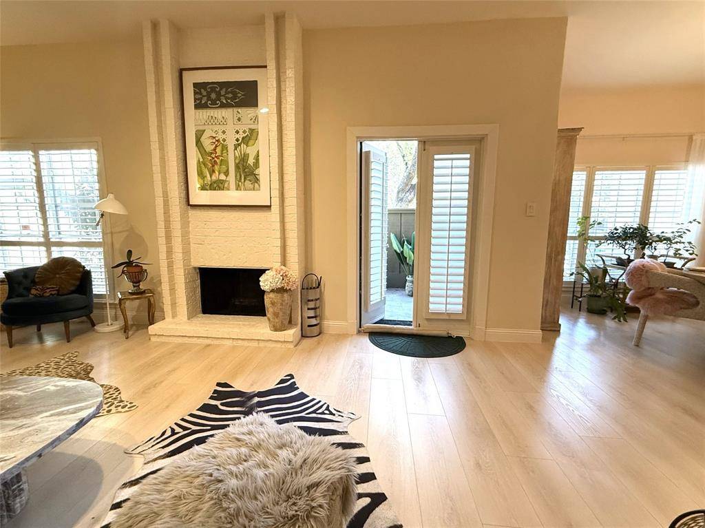 10433 High Hollows Drive #117, Dallas, TX 75230