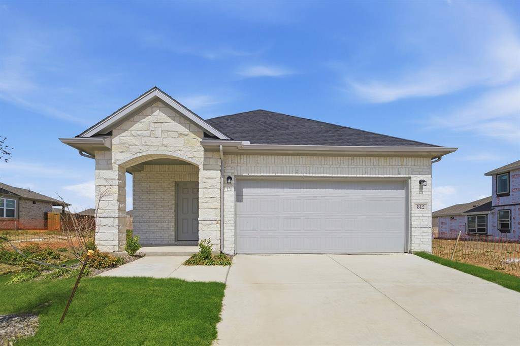 812 Antioch Drive, Princeton, TX 75071