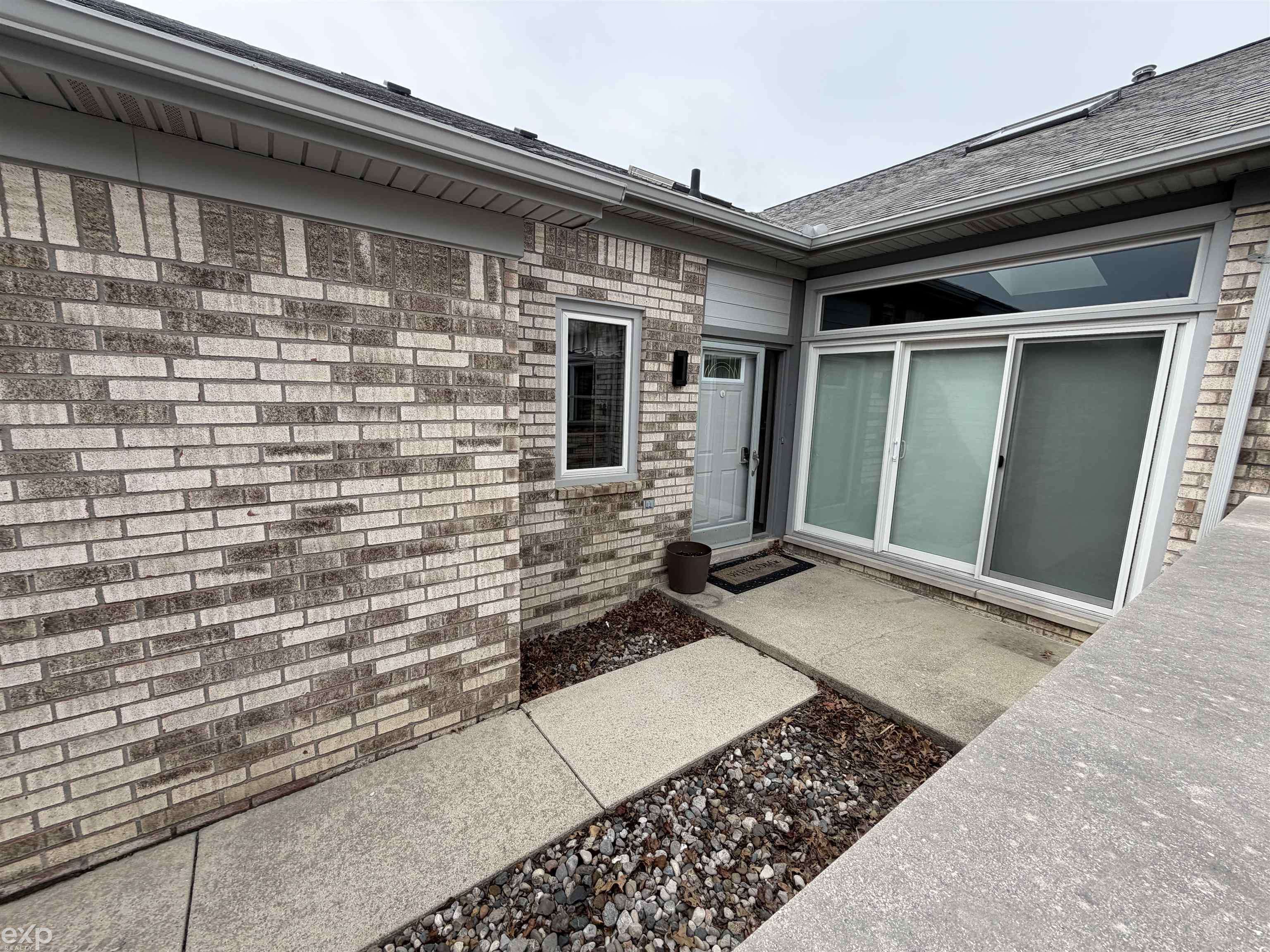 14715 Holly Ct CT, Macomb Twp, MI 48315