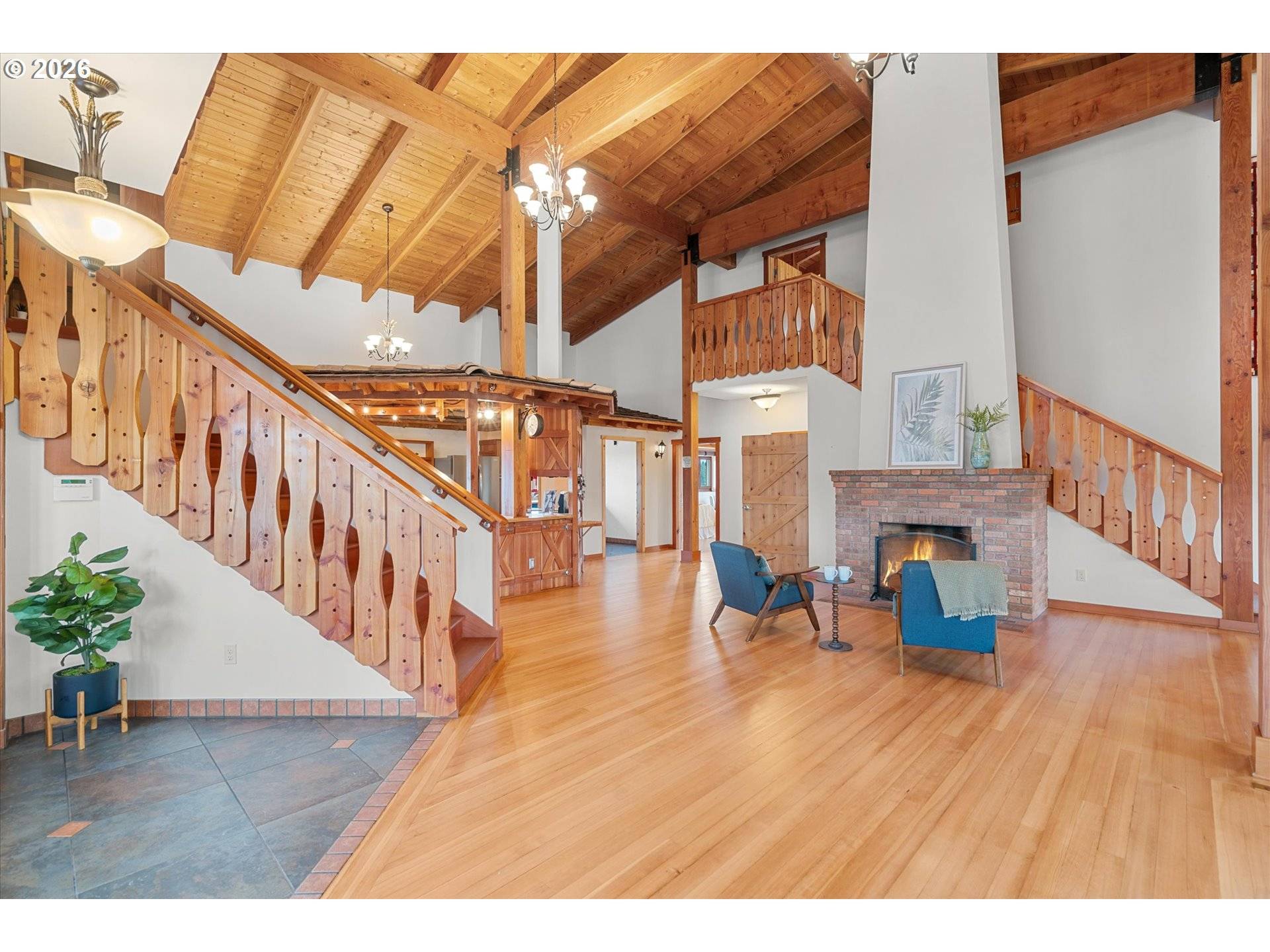 2550 STILES RD, Dallas, OR 97338