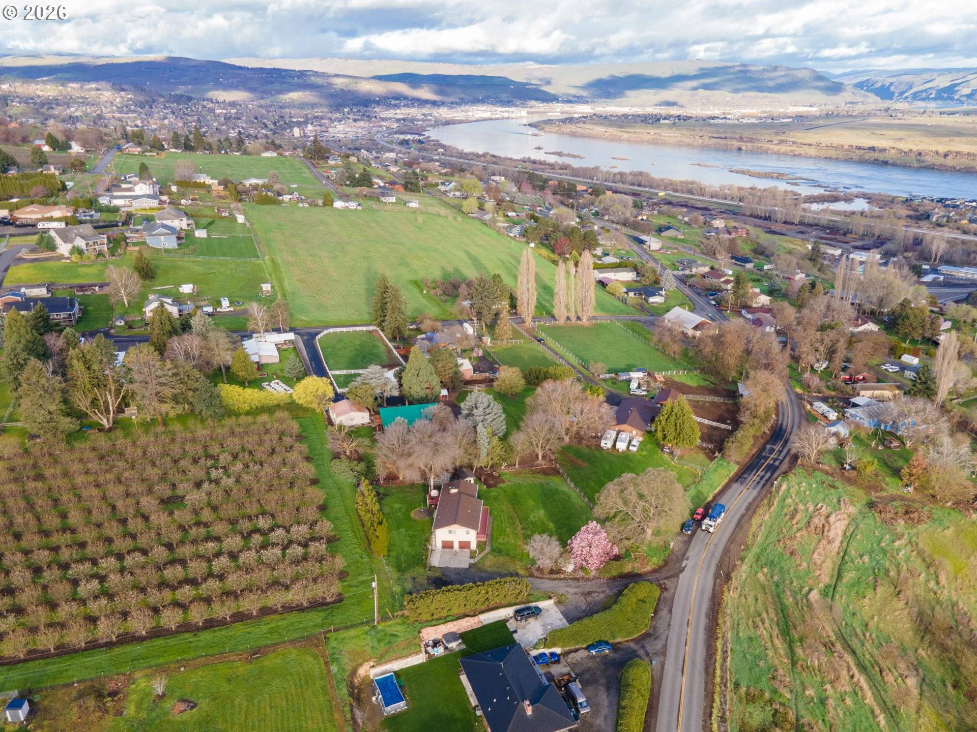 3302 OLD DUFUR RD, The Dalles, OR 97058