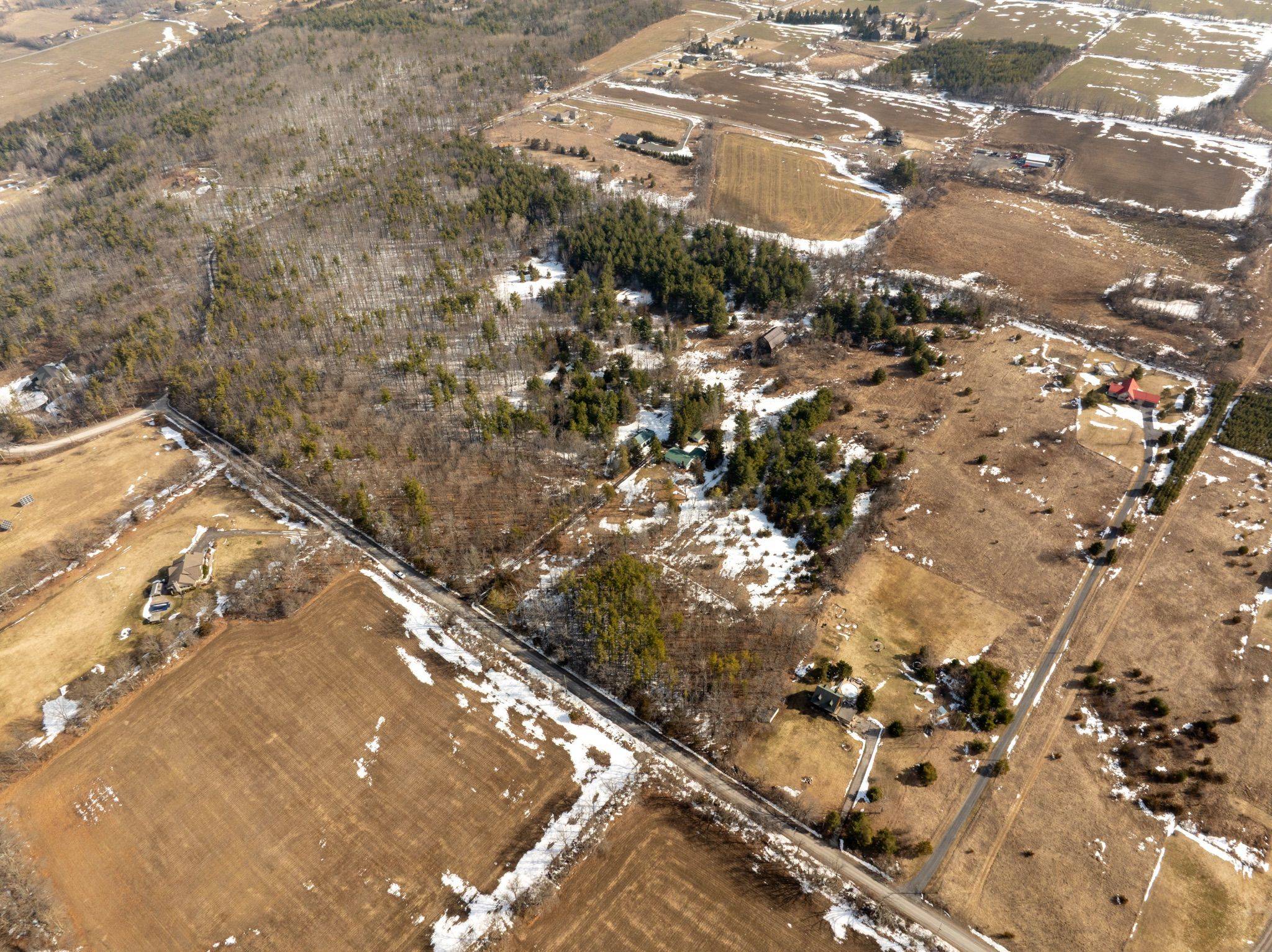 262 Golf Course RD W, Quinte West, ON K0K 3E0