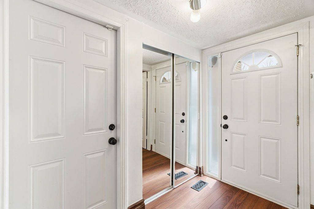 3205 Uplands DR #27, Hunt Club - Windsor Park Village And Area, ON K1V 9T3