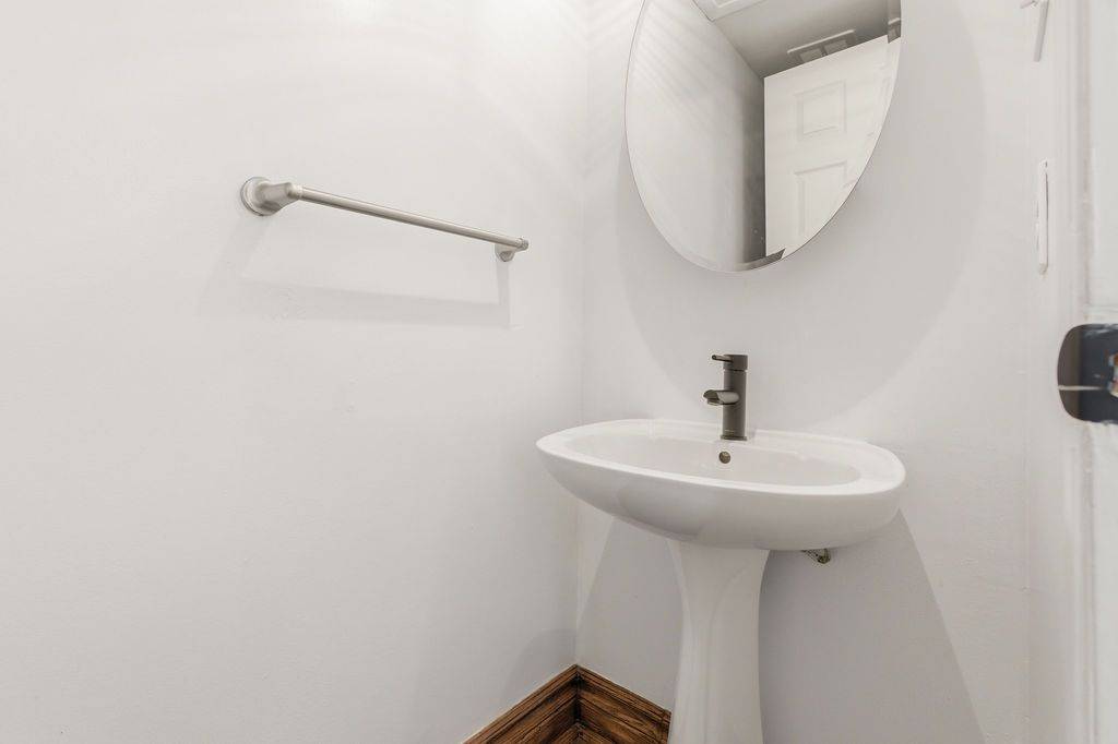 3205 Uplands DR #27, Hunt Club - Windsor Park Village And Area, ON K1V 9T3