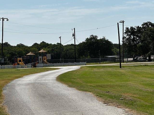 924 Woodland Drive, West Tawakoni, TX 75474