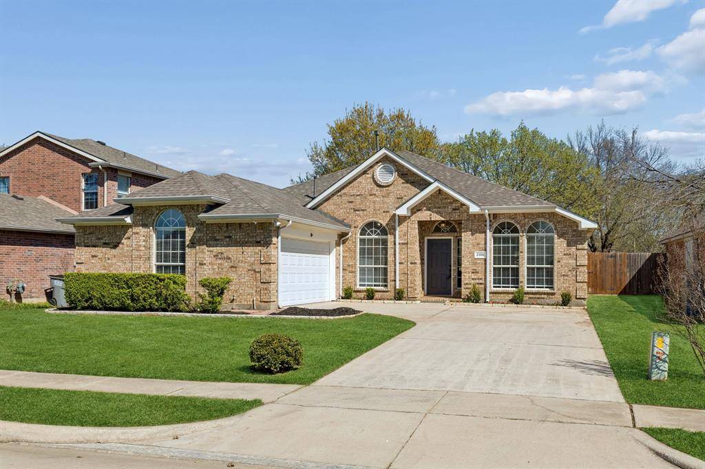 2106 Wagon Wheel Trail, Corinth, TX 76208