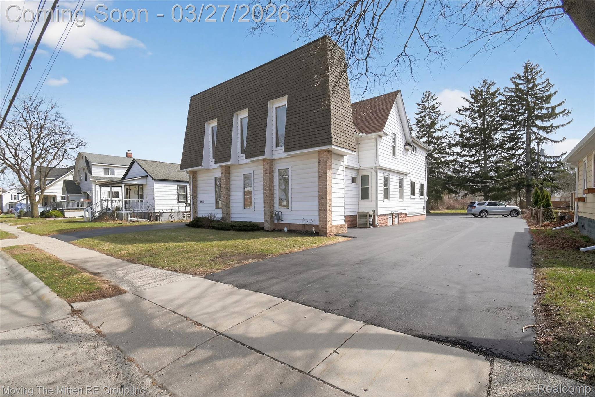 175 2nd ST, Belleville, MI 48111