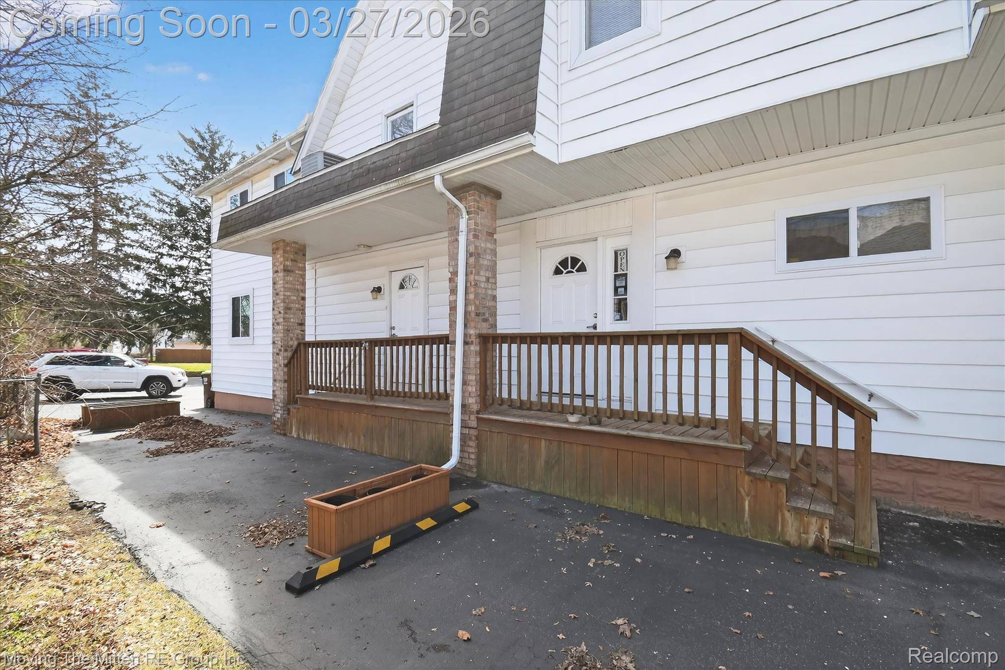 175 2nd ST, Belleville, MI 48111