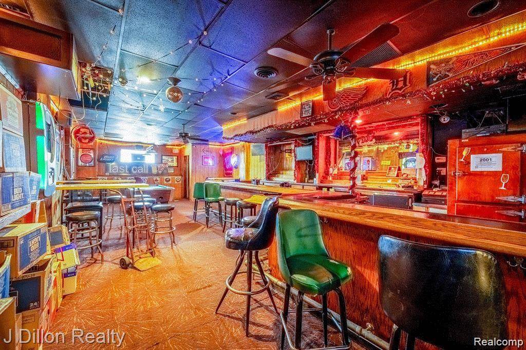 19430 W Warren AVE, Detroit, MI 48228