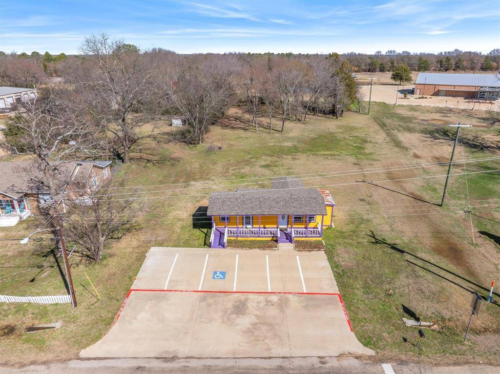 705 E Pine Street, Edgewood, TX 75117