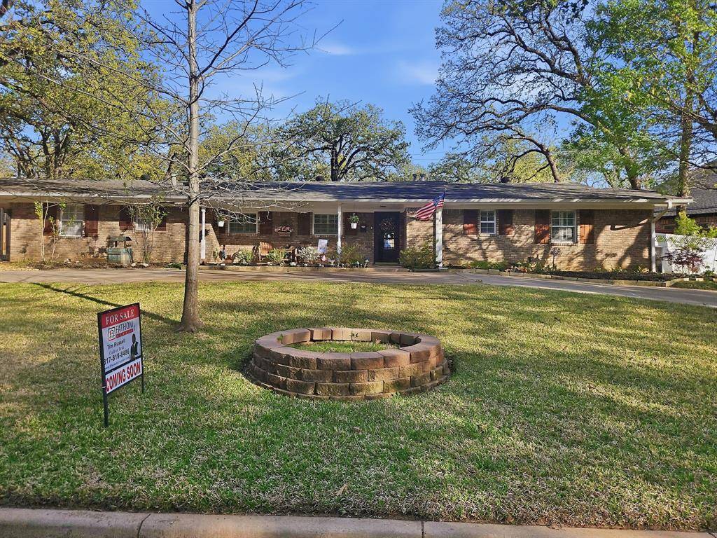 713 Ross Trail, Arlington, TX 76012