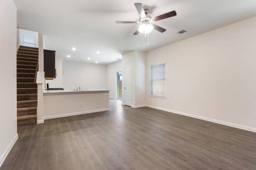 3902 Oak Creek Circle, Denison, TX 75020