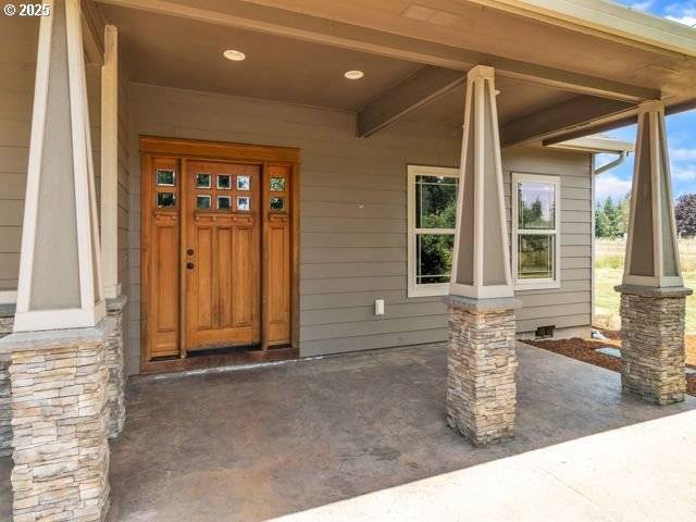 8161 SE MYSTICAL LN, Salem, OR 97317