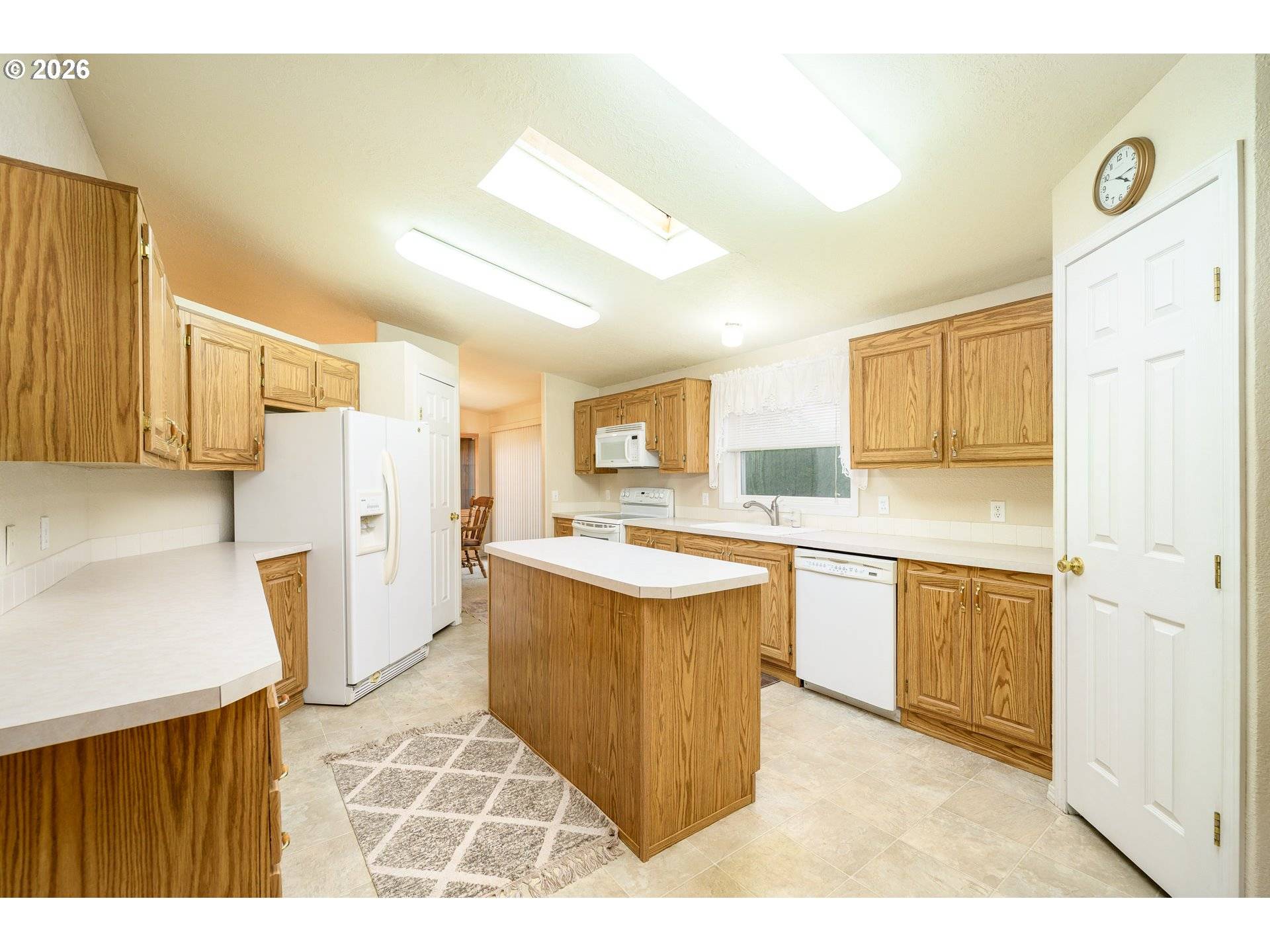 1401 W ELLENDALE AVE #51, Dallas, OR 97338